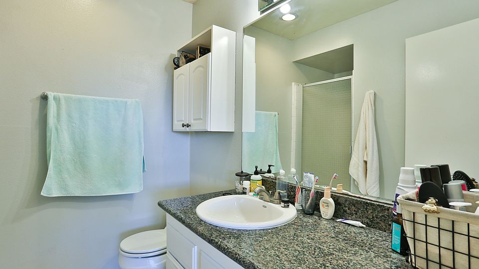 1st image of 334 Gladys Ave APT 306