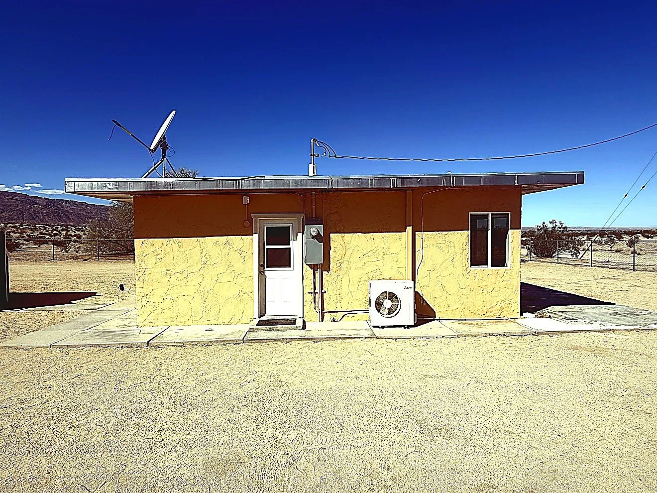 2 bed, 884 sqft, $1,600 — Photo 3