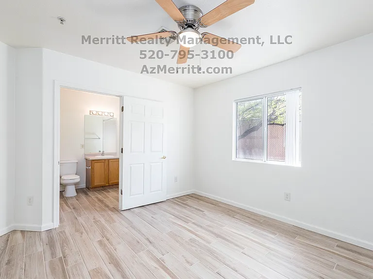 1204 N Winstel Blvd #8 — Photo 10