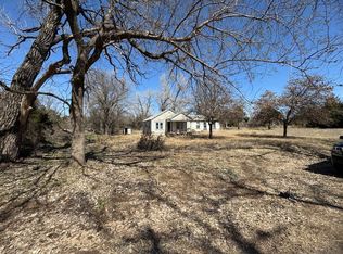 190 Chickadee St, Apache, OK 73006