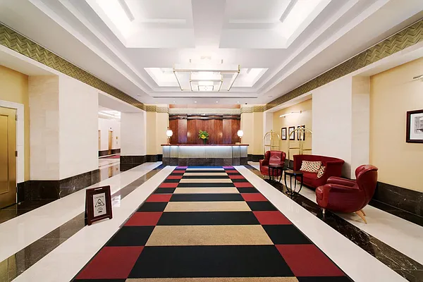 Rented by R New York | media 21