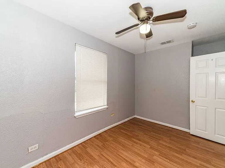 508 Bee St — Photo 19