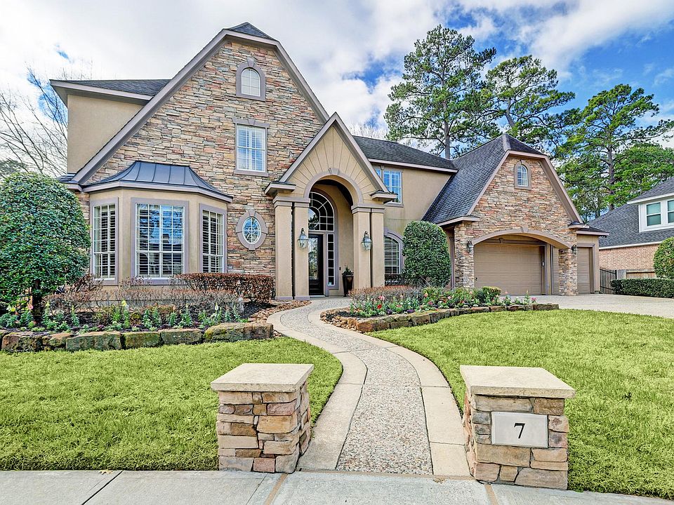 1st image of 7 Club Oak Ct