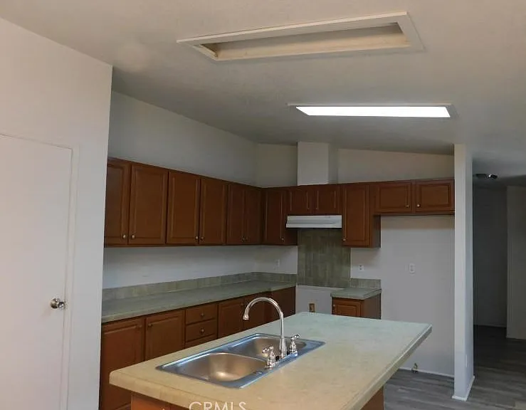 6833 Rea Ave — Photo 4