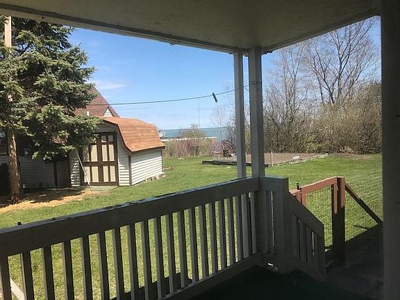 3rd image of 155 Superior St