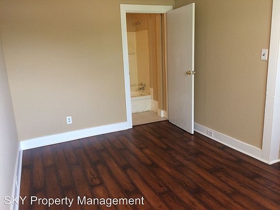 4th image of 429 Church Ave #3