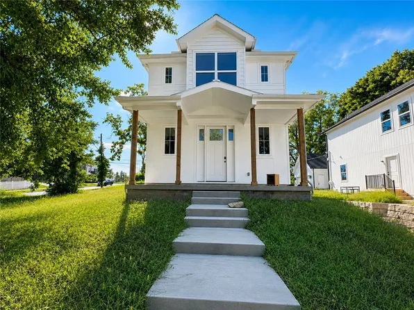 2844 Tracy Ave, Kansas City, MO 64109