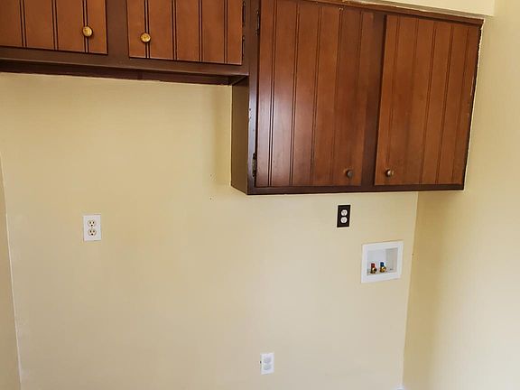 3rd image of 3206 S Norman Ave