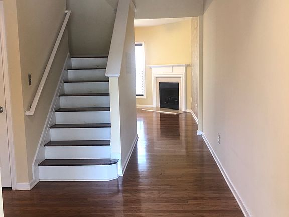 2nd image of 1610 Gardner Park Dr #1