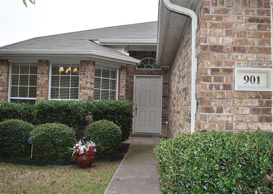 1st image of 901 Tourmalin Dr