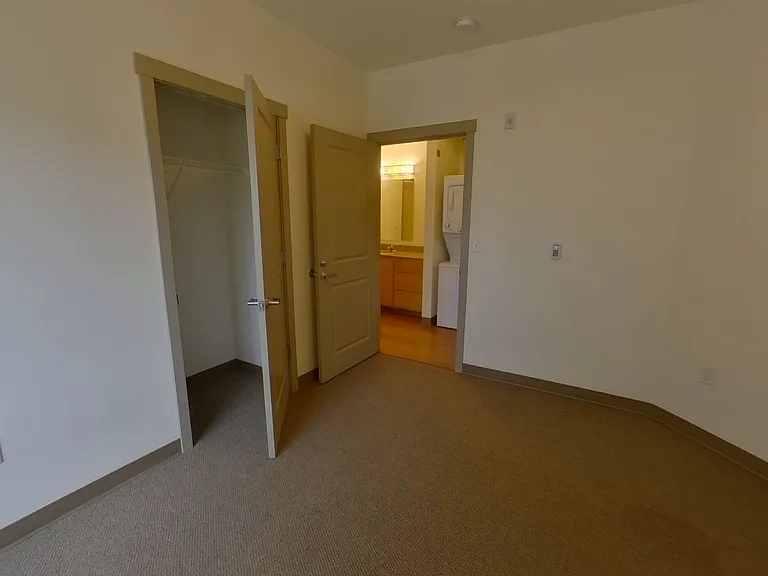 1801 University St — Photo 14
