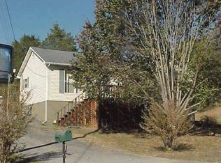 136 Tia Ln, La Follette, TN 37766