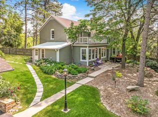 271 Green Bay Rd, Cedarburg, WI 53012