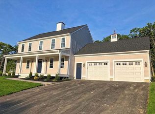 35 Stone Gate Dr, Plymouth, MA 02360
