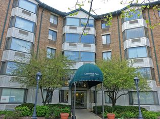 470 Fawell Blvd APT 312, Glen Ellyn, IL 60137