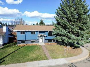 5344 SW 37a St, Innisfail, AB T4G1E5
