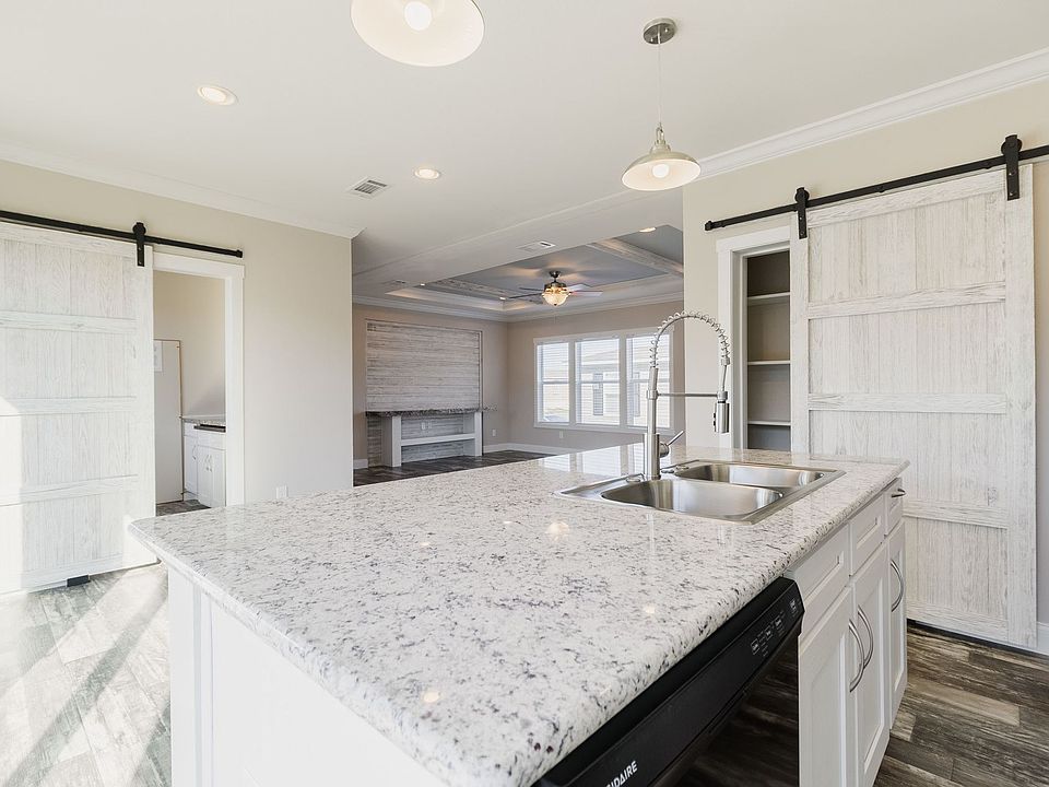 1st image of 7601 Daffan Ln #621