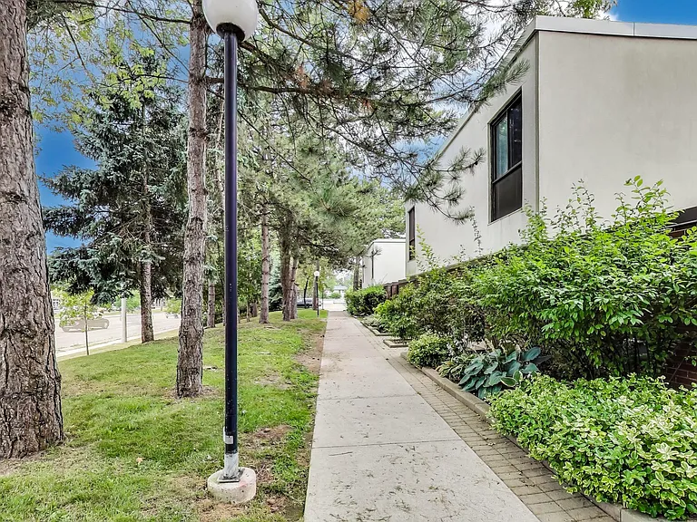 400 Woodsworth Rd #390 — Photo 29