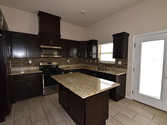 5th image of 5614 Secondwood Pl Unit B