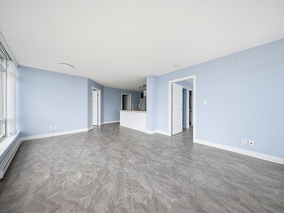 5th image of 8288 Lansdowne Rd #1105