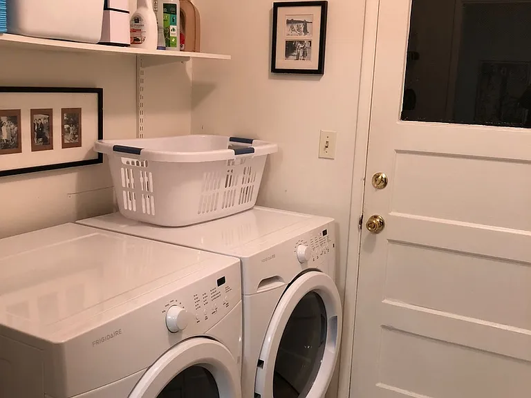 1172 Alameda Ave — Photo 10