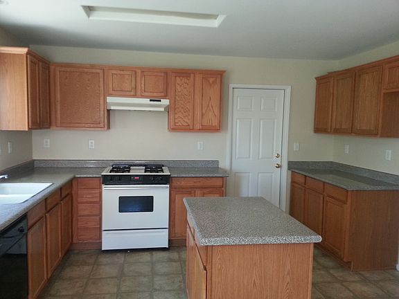 Additional picture of kitchen before new flooring
