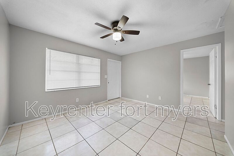 1st image of 464A Carolina Ave