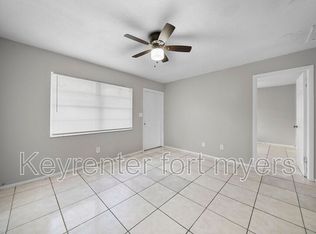 464A Carolina Ave, Fort Myers, FL 33905