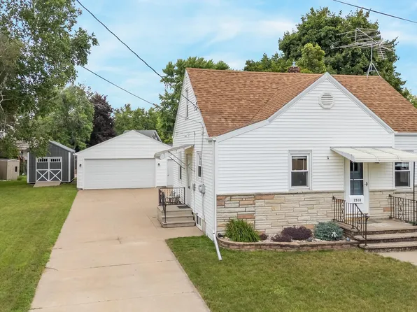 1518 E Harriet St, Appleton, WI 54915