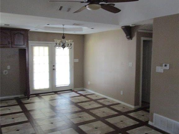 5th image of 4741 Forest Wood Dr