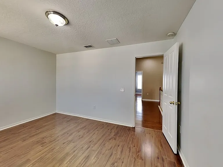 934 Tramells Trl — Photo 18