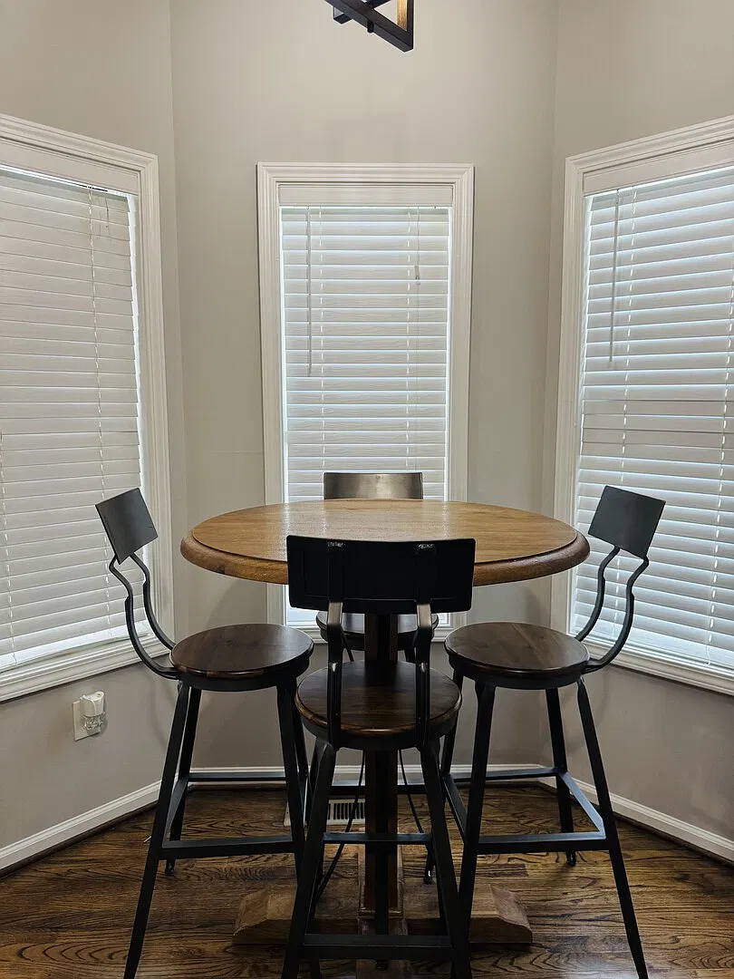 4BR Home Near Downtown Atlanta — Photo 4