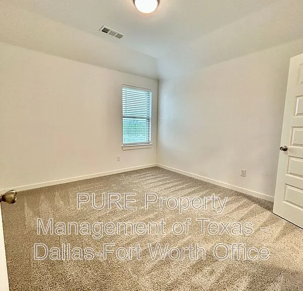 3918 Rochelle Ln — Photo 32
