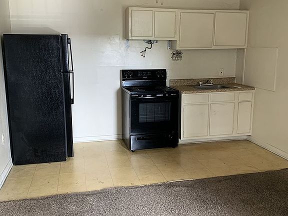 2nd image of 37 Labrook Dr #12