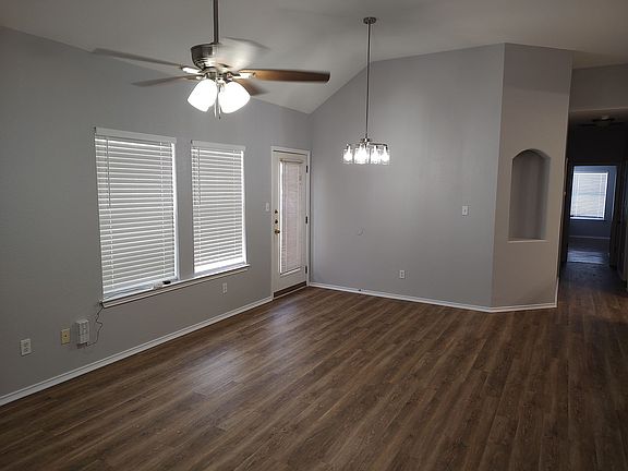 5th image of 2842 Southampton Way APT B
