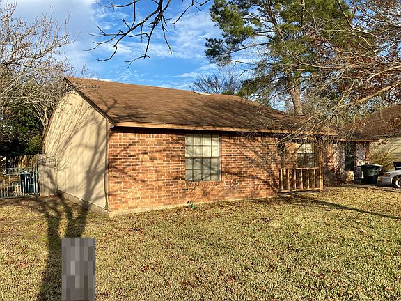 3rd image of 3307 Bahia Dr