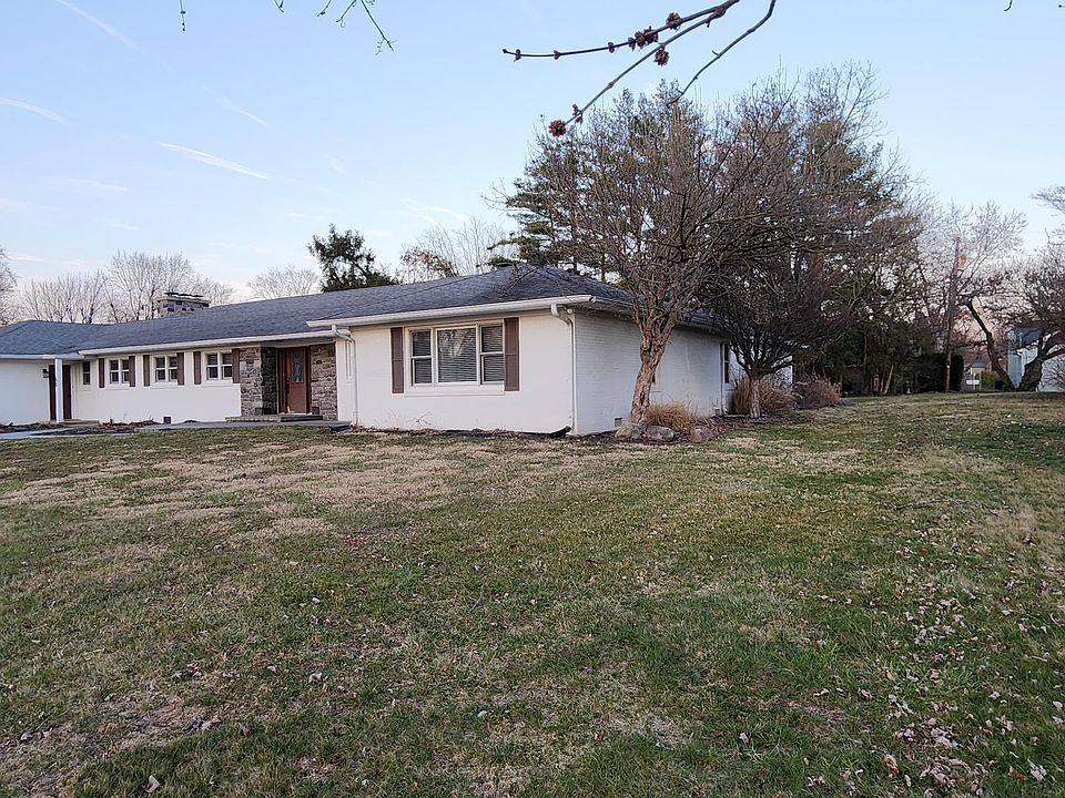 2nd image of 44 Knoll Rd