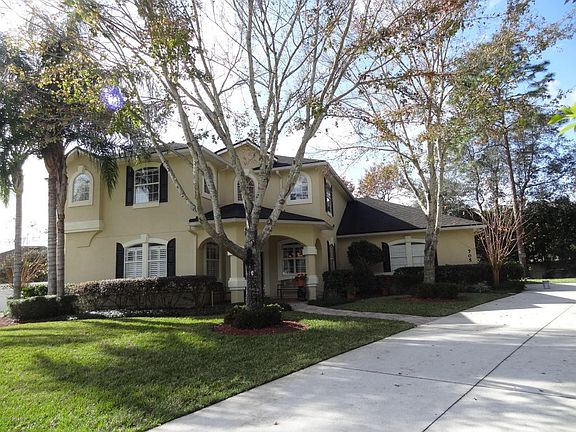 2nd image of 705 Sweetbay Ct