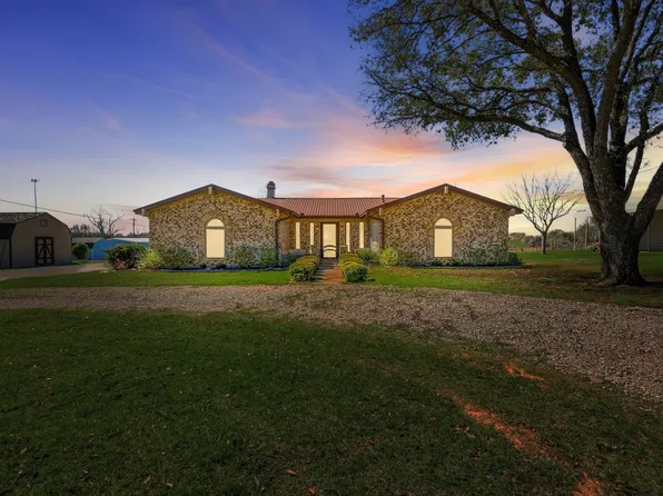 213 County Road 805a, Cleburne, TX 76031