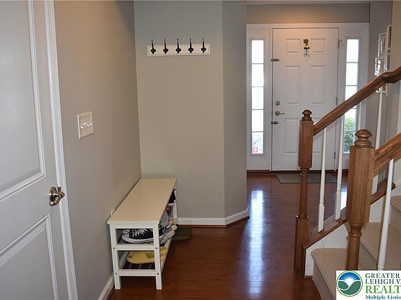 2nd image of 3518 Penfield Way