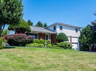 14 Graffin Dr, Latham, NY 12110