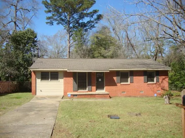 902 Jonathan St, Dothan, AL 36301