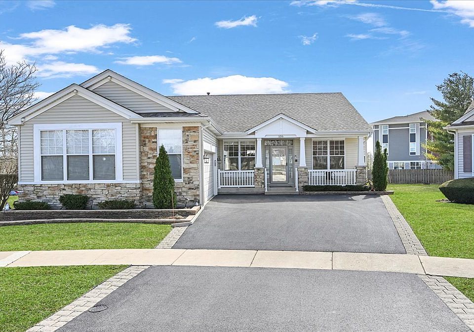 1st image of 106 River Run Ct