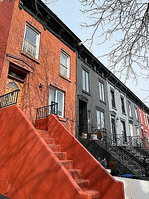 1st image of 61A Somers St #1