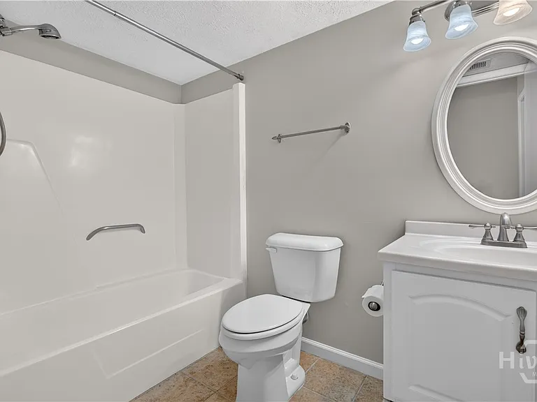 459 Mall Blvd #23 — Photo 34