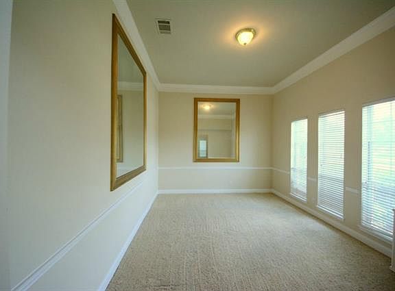 2nd image of 5711 Aberdeen Dr