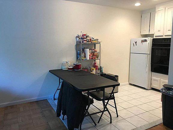 3rd image of 24510 Grand Central Pkwy #6H
