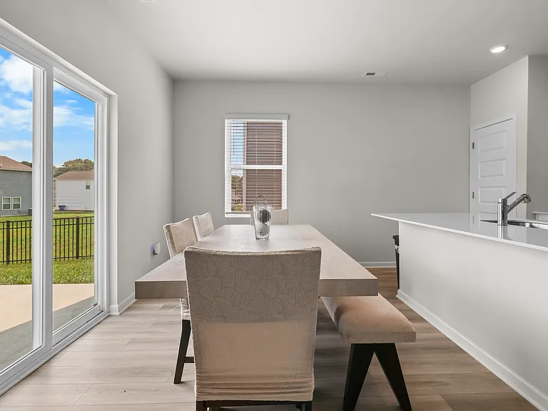 901 Moray Ln — Photo 21