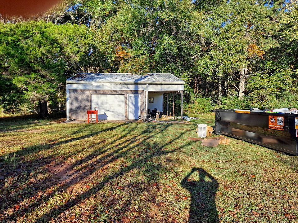 2nd image of 1317 Steele Rd