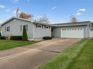 5015 Rich Mar Ln NW, Cedar Rapids, IA 52405